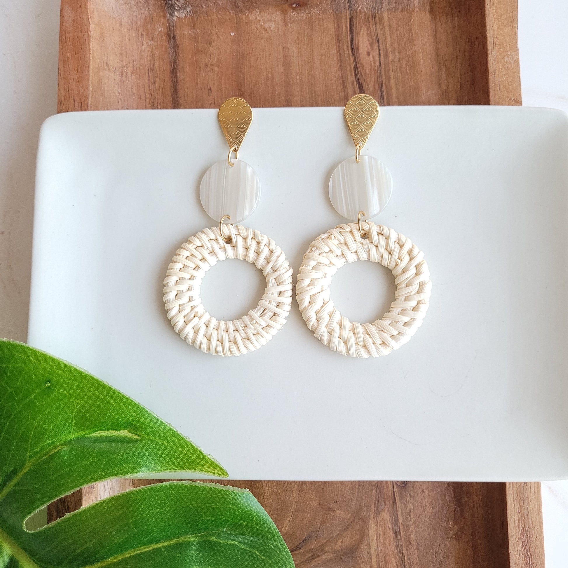 Light Rattan Seashell Statement Earrings — Lightweight Resort Wear Coastal Glam Style - Earrings