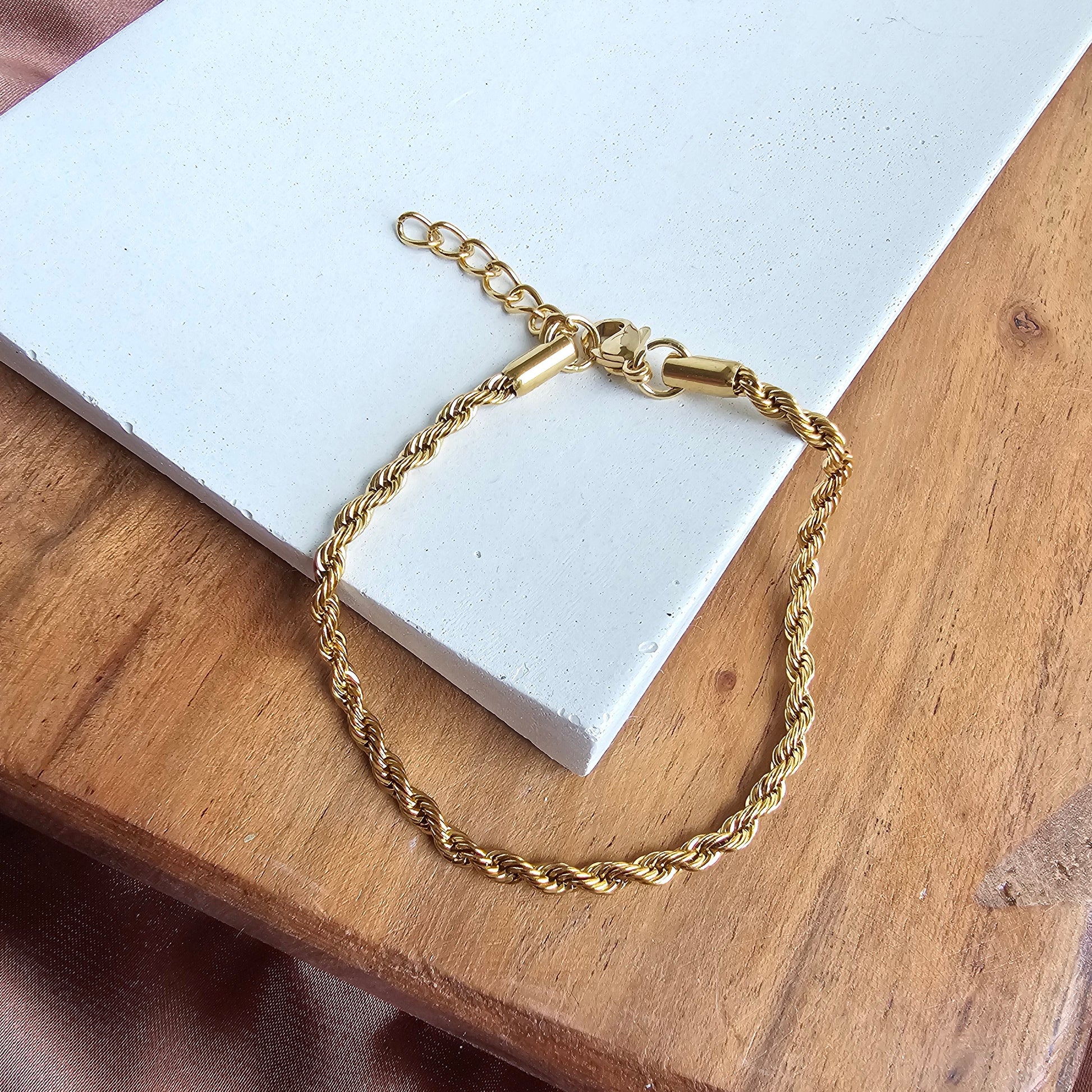 Luxe Gold Rope Stackable Bracelet — Versatile Everyday Statement Jewelry All-Occasion Style - Bracelets