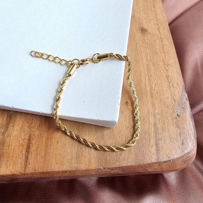 Luxe Gold Rope Stackable Bracelet — Versatile Everyday Statement Jewelry All-Occasion Style - Bracelets