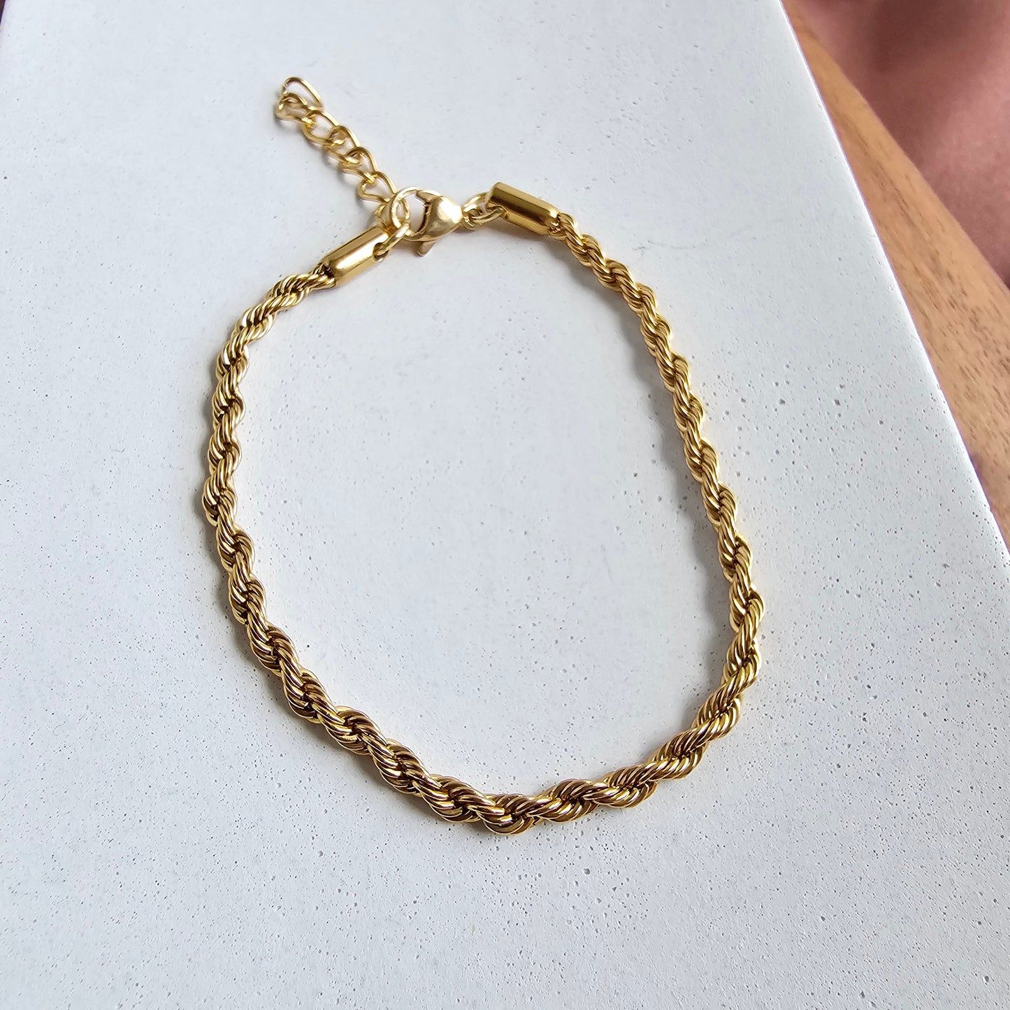 Luxe Gold Rope Stackable Bracelet — Versatile Everyday Statement Jewelry All-Occasion Style - Bracelets