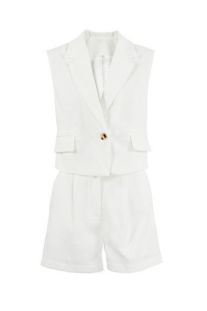 Sleeveless Blazer High Rise Short Outfit Set – outfit idea for women | Ro + Ivy