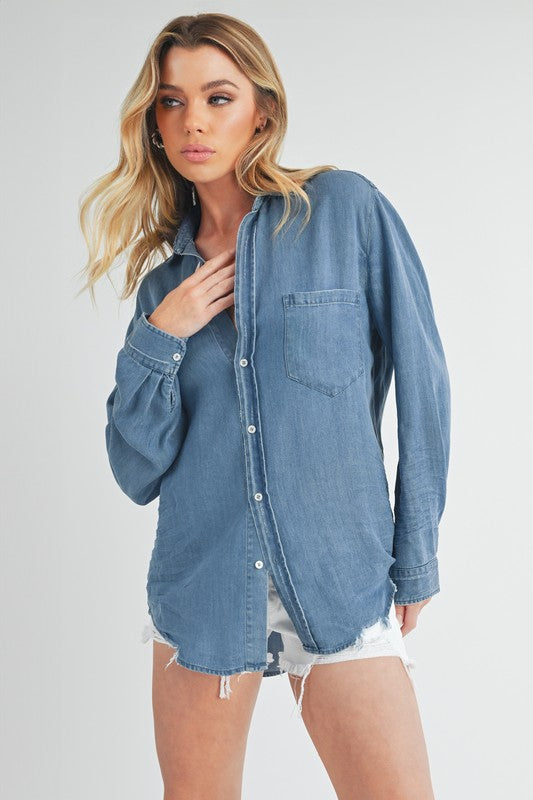 Ottavia Button Up Long Sleeve Shirt Top – outfit idea for women | Ro + Ivy