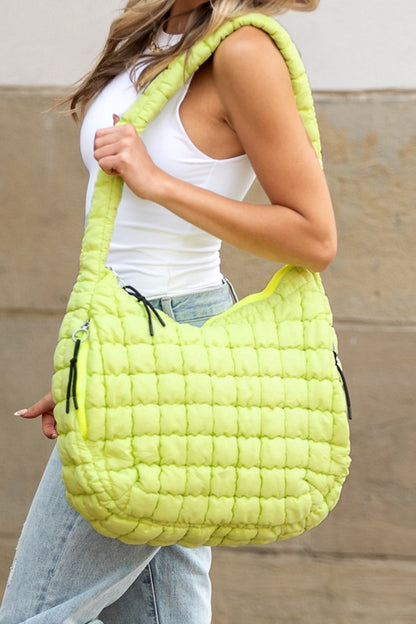 Large Quilted Puffer Tote | Trendy Tote Bags Outfit Idea for Women by Ro + Ivy | Elevated Basics, Modern Comfort & Style