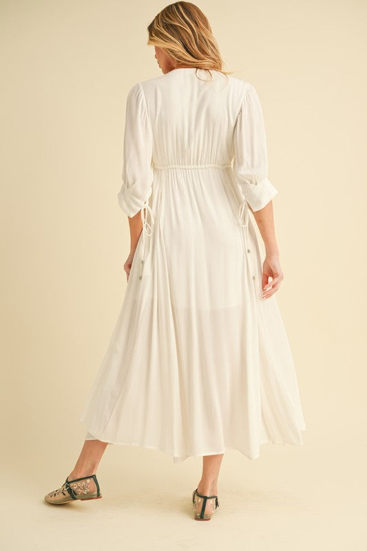Geela Maxi Dress – outfit idea for women | Ro + Ivy