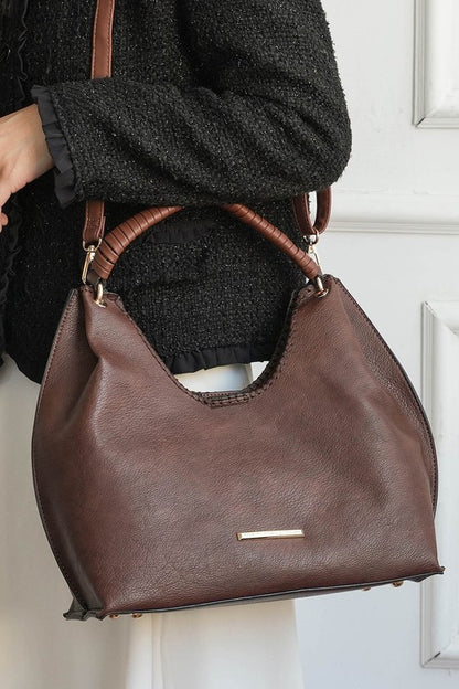 Mia Large Everyday Shoulder Bag | Trendy Shoulder Bags Outfit Idea for Women by Ro + Ivy | Elevated Basics, Modern Comfort & Style