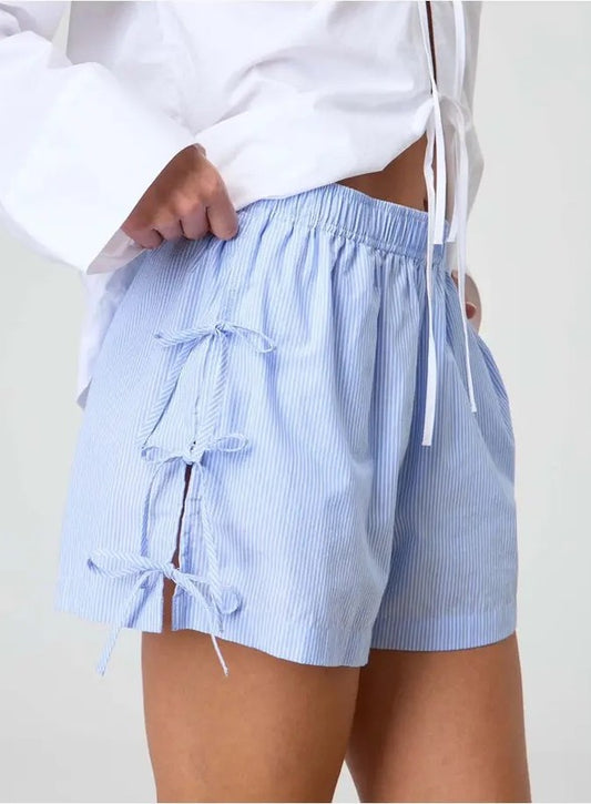 Elastic Waist Striped Side Bow Tie Shorts – Blue outfit idea for women | Ro + Ivy