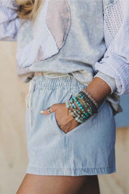 Women's Drawstring Striped Shorts - Shorts