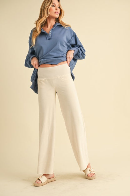 Gini Loungewear Pants – outfit idea for women | Ro + Ivy