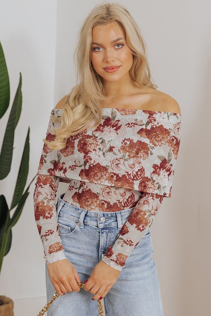 Pink Floral Printed Long Sleeve Sheath Bodysuit – outfit idea for women | Ro + Ivy