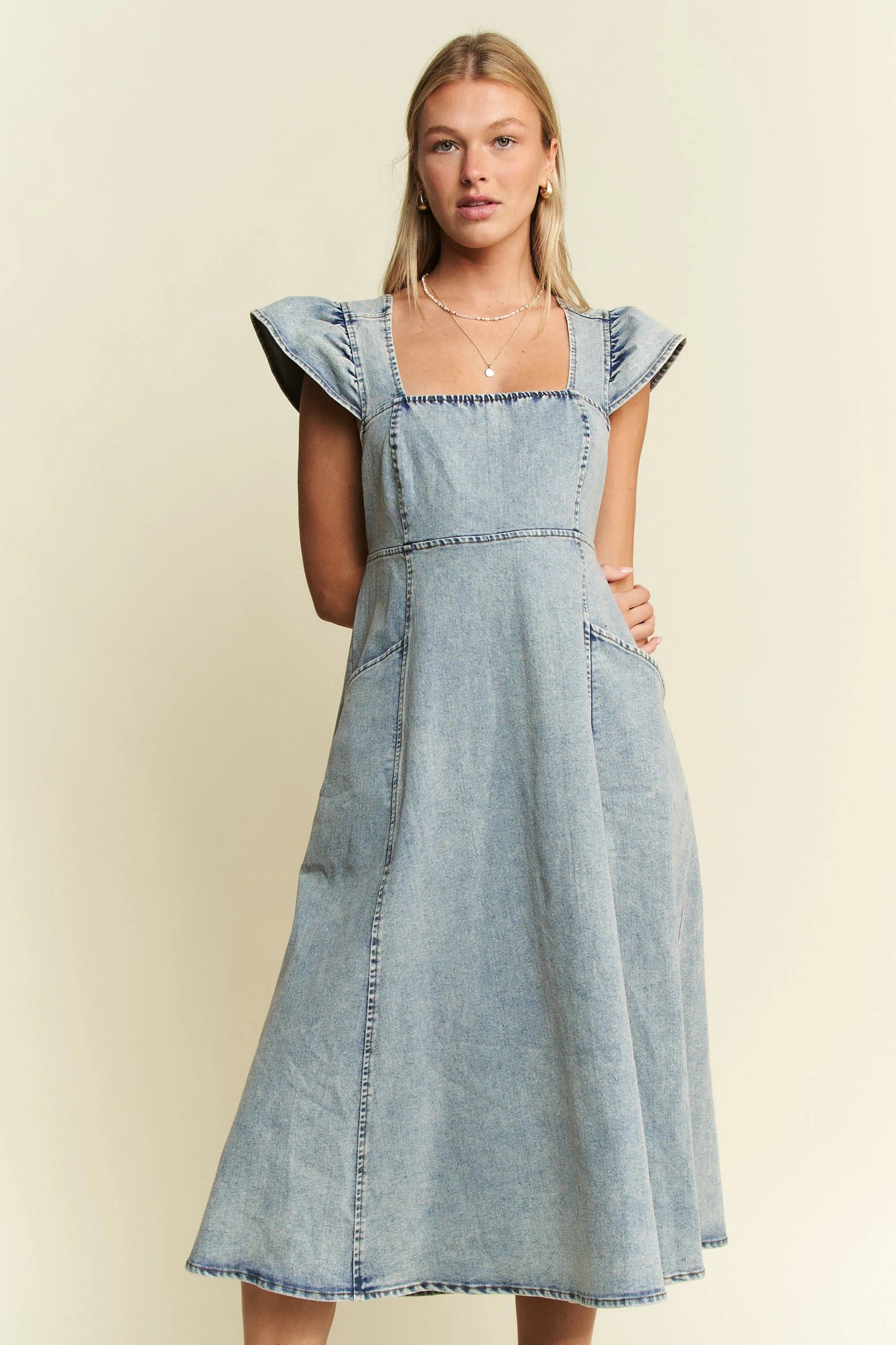Ruffled Denim Blue Midi Dress – outfit idea for women | Ro + Ivy
