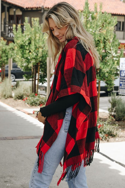 Checkered Tassel Poncho | Trendy Tops Outfit Idea for Women by Ro + Ivy | Elevated Basics, Modern Comfort & Style