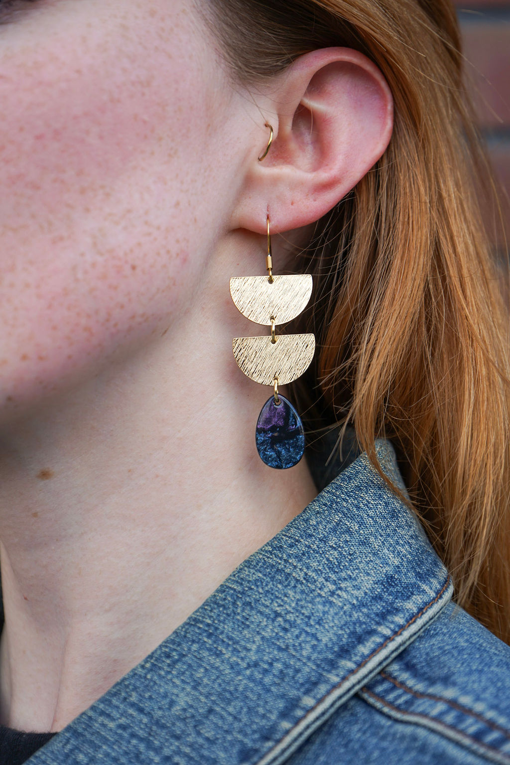 Midnight Shimmer Glamour Statement Earrings — Gold Acrylic Layered Dangle Everyday Style - Earrings
