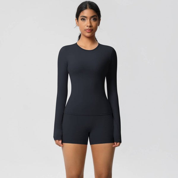 Well-in Vogue FlexContour 2-Piece Training Set | Trendy Outfit Idea for Women by Ro + Ivy | Elevated Basics, Modern Comfort & Style