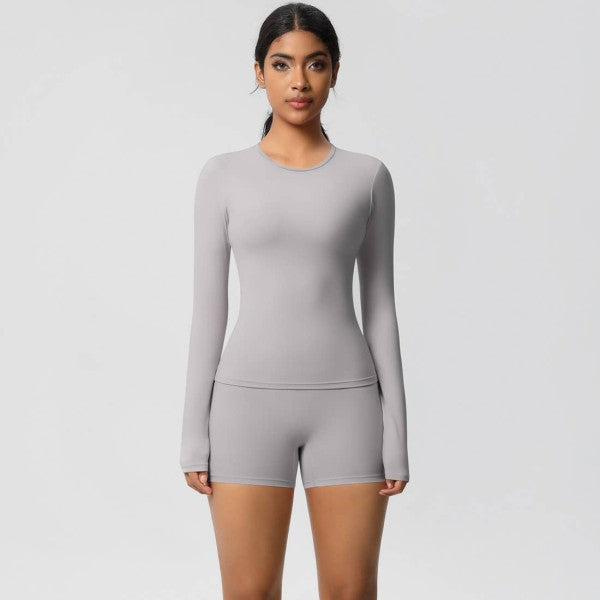 Well-in Vogue FlexContour 2-Piece Training Set | Trendy Outfit Idea for Women by Ro + Ivy | Elevated Basics, Modern Comfort & Style