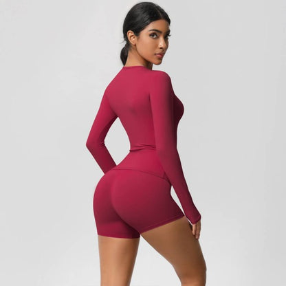 Well-in Vogue FlexContour 2-Piece Training Set | Trendy Outfit Idea for Women by Ro + Ivy | Elevated Basics, Modern Comfort & Style