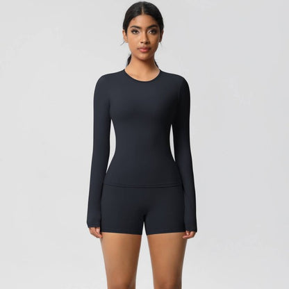 Well-in Vogue FlexContour 2-Piece Training Set | Trendy Outfit Idea for Women by Ro + Ivy | Elevated Basics, Modern Comfort & Style