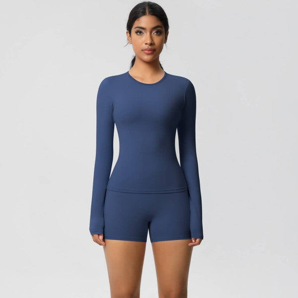 Well-in Vogue FlexContour 2-Piece Training Set | Trendy Outfit Idea for Women by Ro + Ivy | Elevated Basics, Modern Comfort & Style