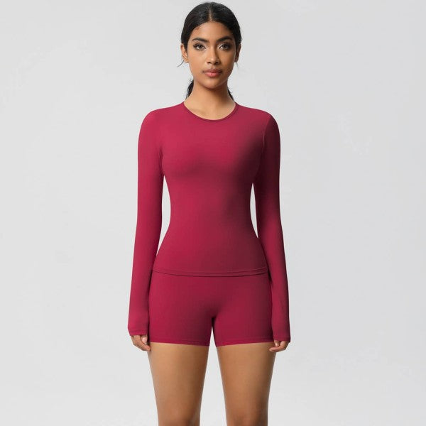 Well-in Vogue FlexContour 2-Piece Training Set | Trendy Outfit Idea for Women by Ro + Ivy | Elevated Basics, Modern Comfort & Style