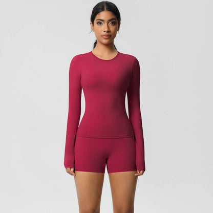 Well-in Vogue FlexContour 2-Piece Training Set | Trendy Outfit Idea for Women by Ro + Ivy | Elevated Basics, Modern Comfort & Style