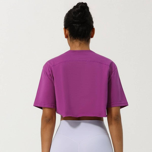 Women’s Loose Sport Cropped T-Shirt | Trendy Active Tops Outfit Idea for Women by Ro + Ivy | Elevated Basics, Modern Comfort & Style