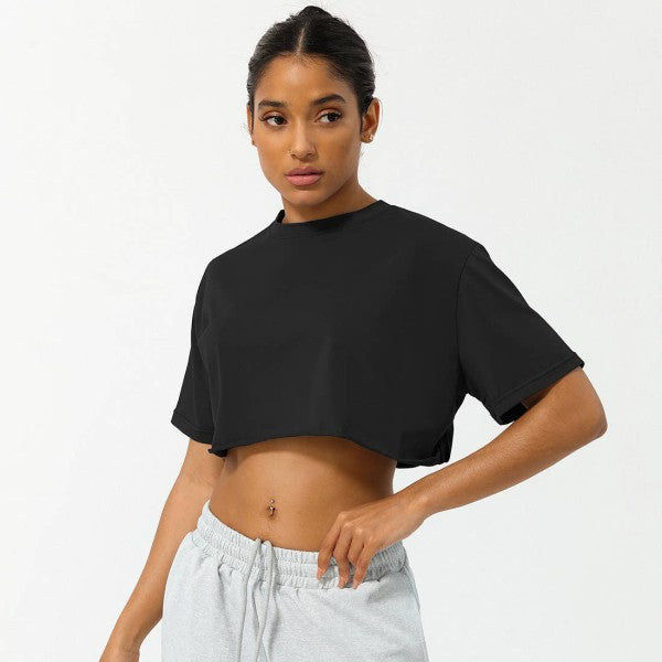 Women’s Loose Sport Cropped T-Shirt | Trendy Active Tops Outfit Idea for Women by Ro + Ivy | Elevated Basics, Modern Comfort & Style