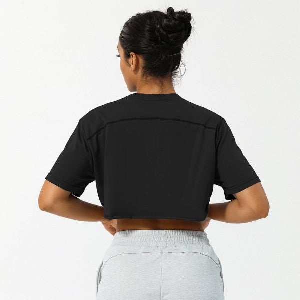 Women’s Loose Sport Cropped T-Shirt | Trendy Active Tops Outfit Idea for Women by Ro + Ivy | Elevated Basics, Modern Comfort & Style