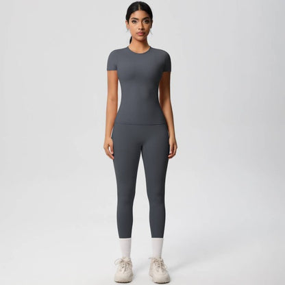 Well-in Vogue CoreSculpt Short Sleeve Set | Trendy Outfit Idea for Women by Ro + Ivy | Elevated Basics, Modern Comfort & Style