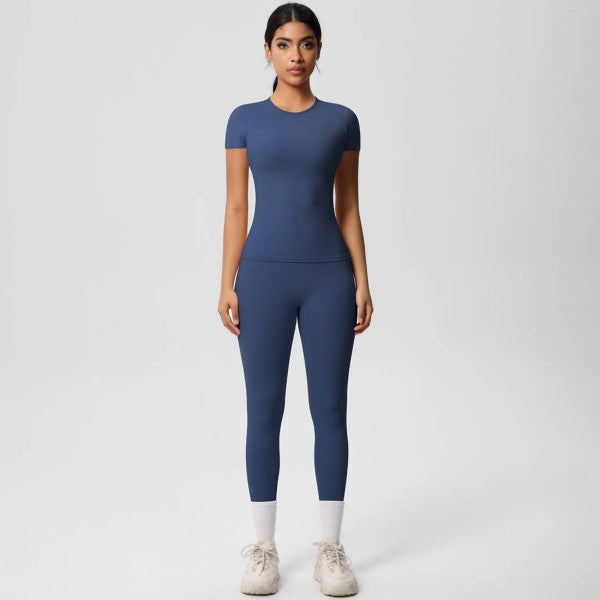Well-in Vogue CoreSculpt Short Sleeve Set | Trendy Outfit Idea for Women by Ro + Ivy | Elevated Basics, Modern Comfort & Style