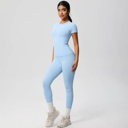 Well-in Vogue CoreSculpt Short Sleeve Set | Trendy Outfit Idea for Women by Ro + Ivy | Elevated Basics, Modern Comfort & Style
