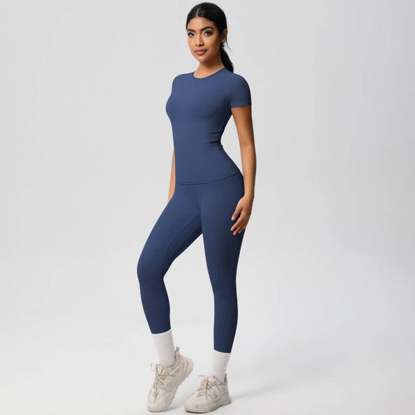 Well-in Vogue CoreSculpt Short Sleeve Set | Trendy Outfit Idea for Women by Ro + Ivy | Elevated Basics, Modern Comfort & Style