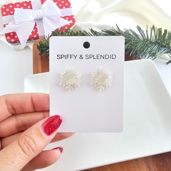 Christmas Snowflake Stud Earrings | Trendy Earrings Outfit Idea for Women by Ro + Ivy | Elevated Basics, Modern Comfort & Style