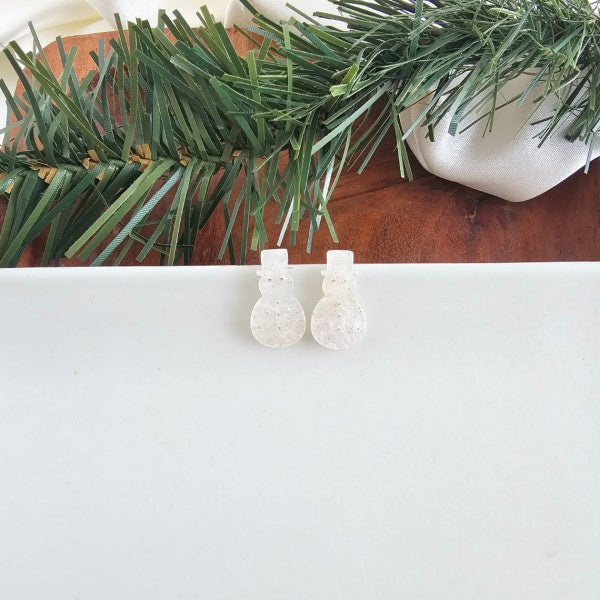 White Shimmer OneSize Christmas Snowman Stud Earrings | Trendy Earrings Outfit Idea for Women by Ro + Ivy | Elevated Basics, Modern Comfort & Style