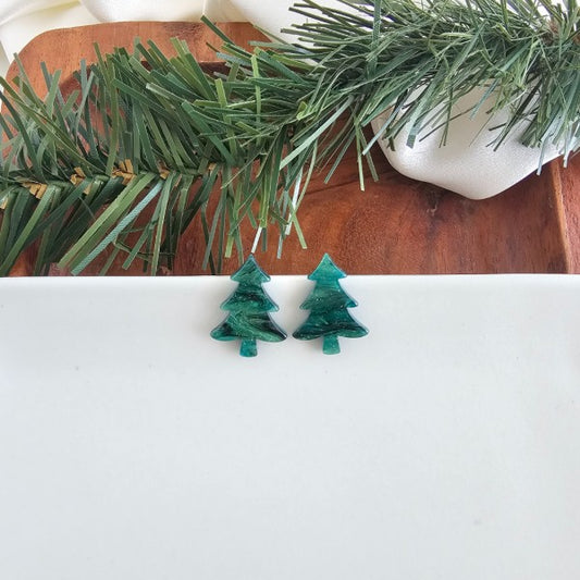 Green Shimmer OneSize Green Christmas Tree Stud Earrings | Trendy Earrings Outfit Idea for Women by Ro + Ivy | Elevated Basics, Modern Comfort & Style