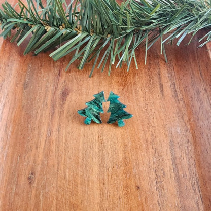 Green Christmas Tree Stud Earrings | Trendy Earrings Outfit Idea for Women by Ro + Ivy | Elevated Basics, Modern Comfort & Style