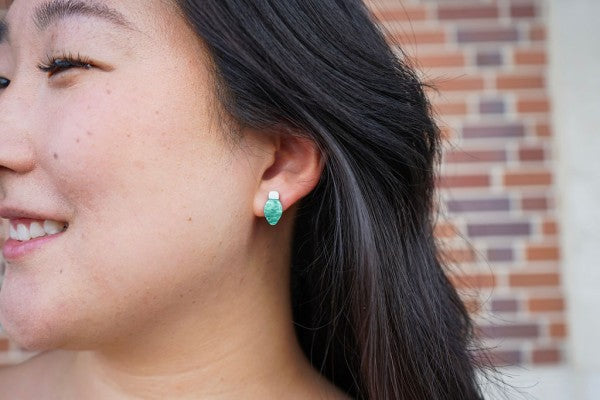 Green Christmas Light Bulb Stud Earrings | Trendy Earrings Outfit Idea for Women by Ro + Ivy | Elevated Basics, Modern Comfort & Style