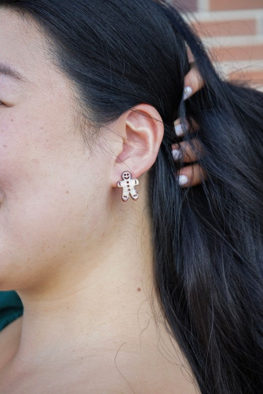 Gingerbread Studs Earrings | Trendy Earrings Outfit Idea for Women by Ro + Ivy | Elevated Basics, Modern Comfort & Style