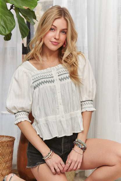 Smocked Puff Sleeve Peasant Blouse – outfit idea for women | Ro + Ivy