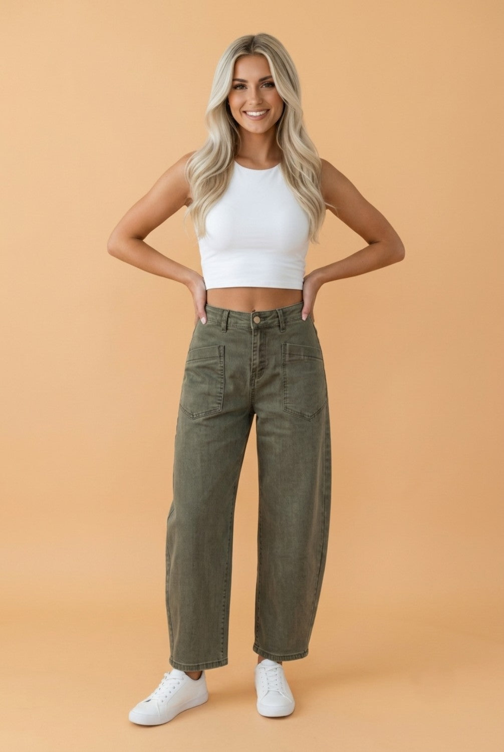 Square Patch Pocket Barrel Jeans Four Leaf Clover