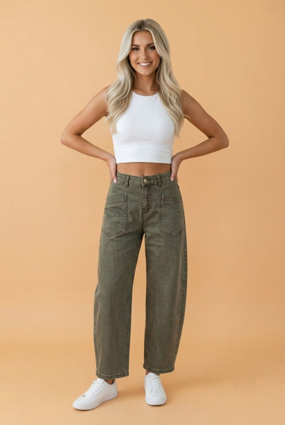 Square Patch Pocket Barrel Jeans Four Leaf Clover