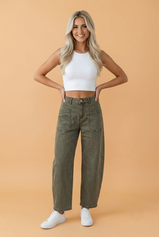 Square Patch Pocket Barrel Jeans Four Leaf Clover