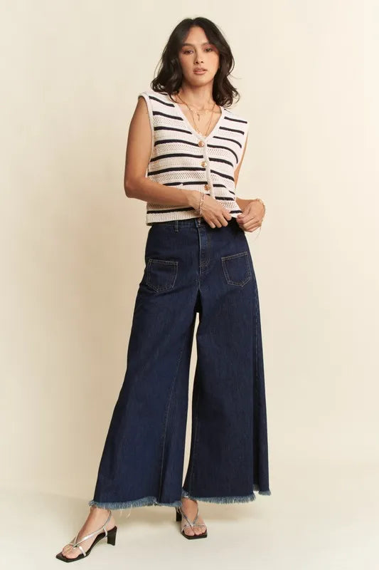 Sleeveless Cropped Striped Knit Vest Top – outfit idea for women | Ro + Ivy