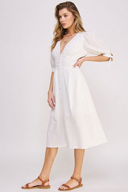 3/4 Puff Sleeve Textured V-Neck Button Down Midi Dress – outfit idea for women | Ro + Ivy