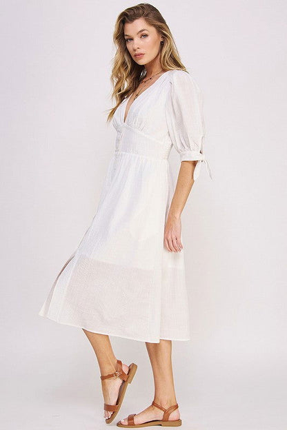 3/4 Puff Sleeve Textured V-Neck Button Down Midi Dress – outfit idea for women | Ro + Ivy