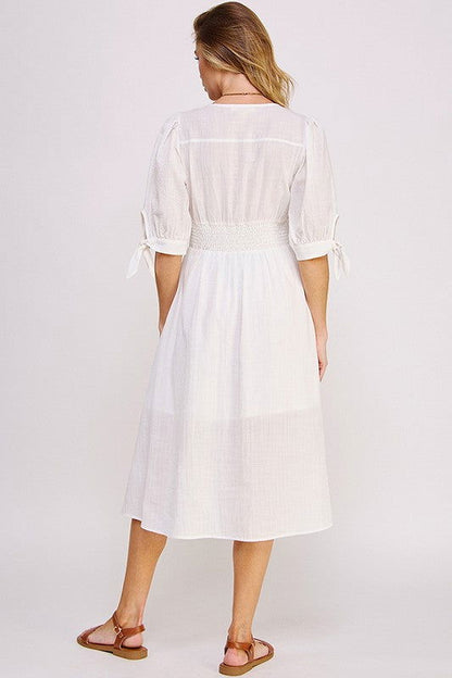 3/4 Puff Sleeve Textured V-Neck Button Down Midi Dress – outfit idea for women | Ro + Ivy