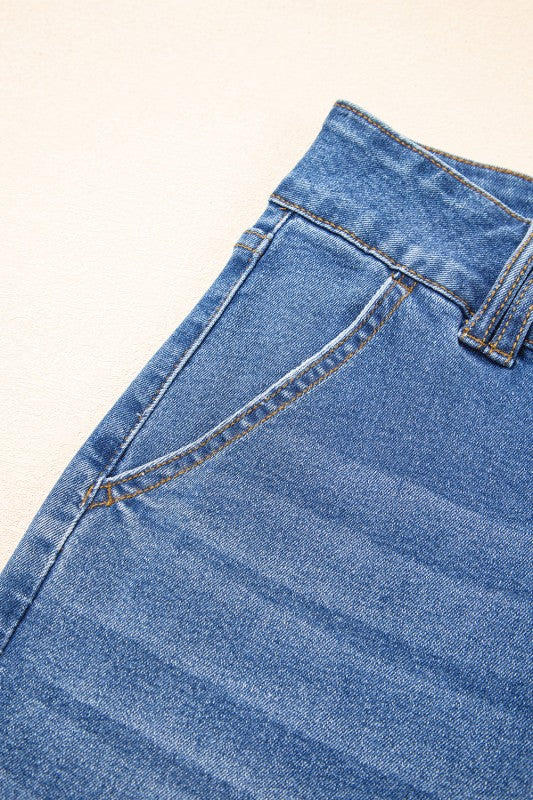 Mikaela Fly Straight Leg Jeans | Trendy Jeans Outfit Idea for Women by Ro + Ivy | Elevated Basics, Modern Comfort & Style