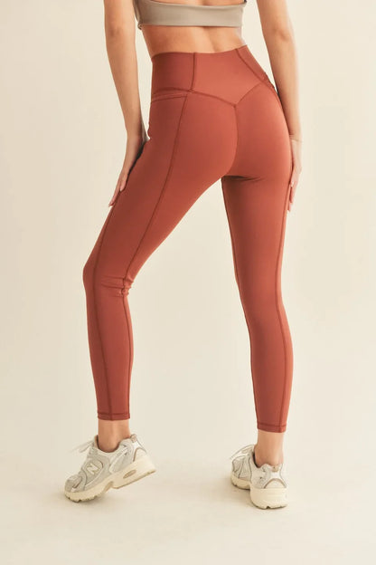 High-Rise Pocket Active Leggings — Stylish Functional Compressive Comfortable Everyday Athleisure - Active Leggings