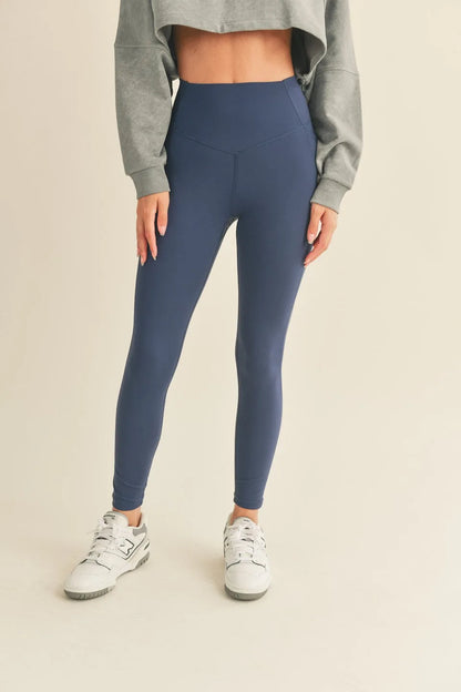 High-Rise Pocket Active Leggings — Stylish Functional Compressive Comfortable Everyday Athleisure - Active Leggings