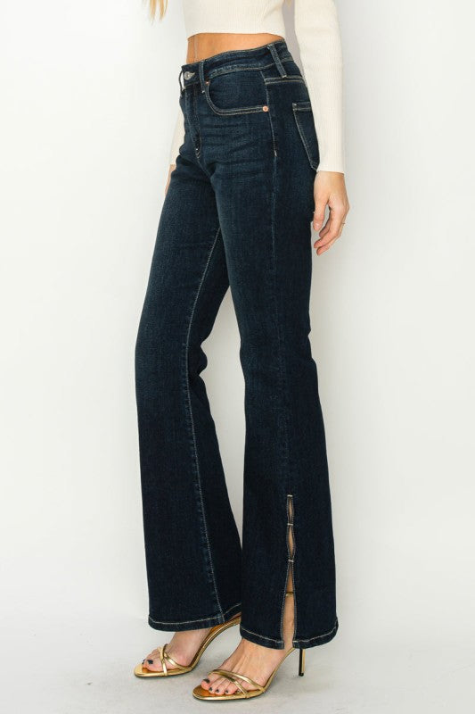 Dark Wash High Rise Flare Jeans | Trendy Jeans Outfit Idea for Women by Ro + Ivy | Elevated Basics, Modern Comfort & Style