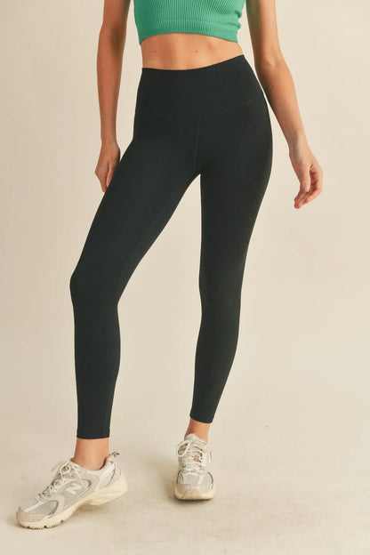 Performance High-Rise Four-Way Stretch Active Leggings — Quick-Dry Weightless Flexible Athletic Style - Black Active Leggings