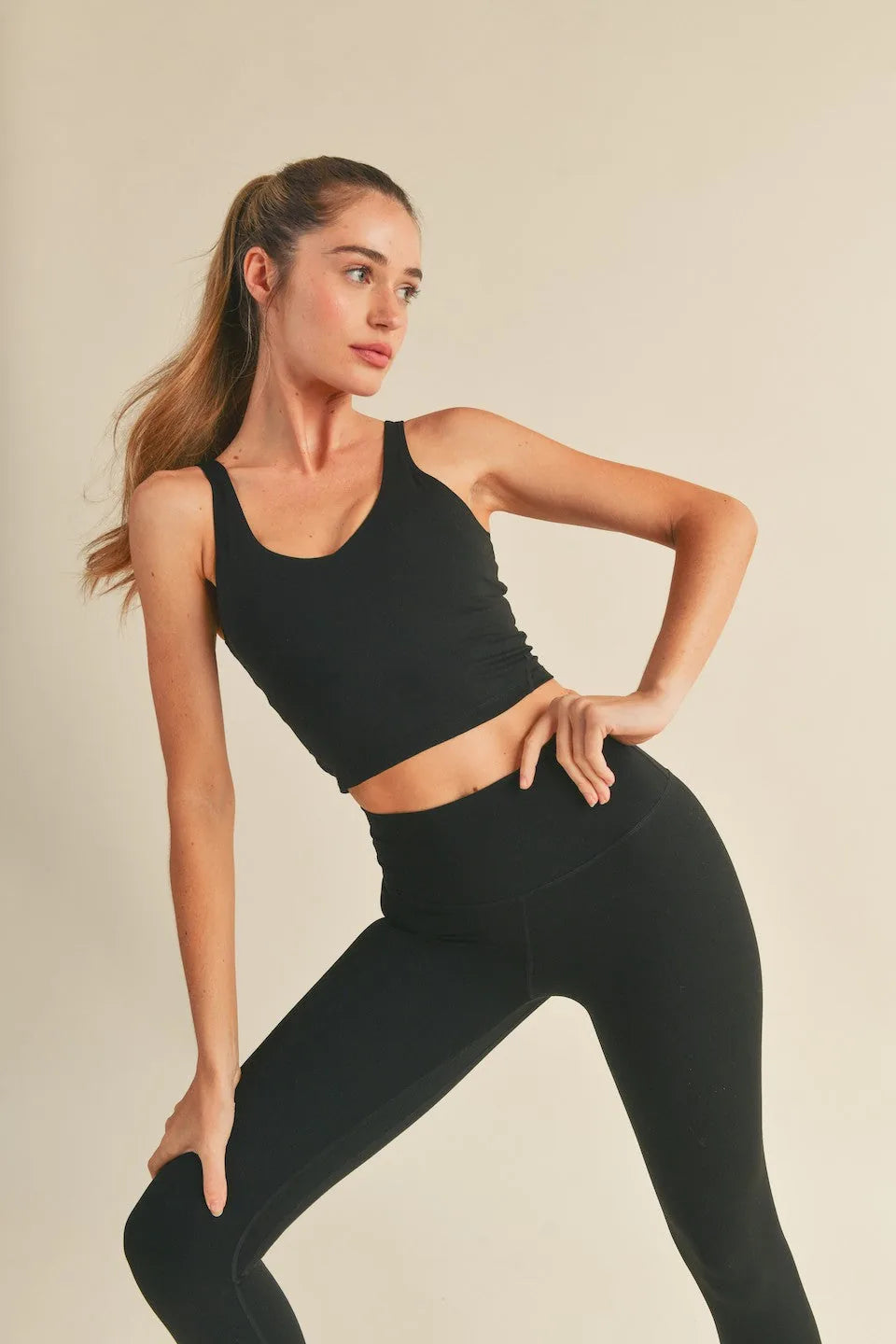 Aligned Performance Cropped Tank Top - Crop Tops